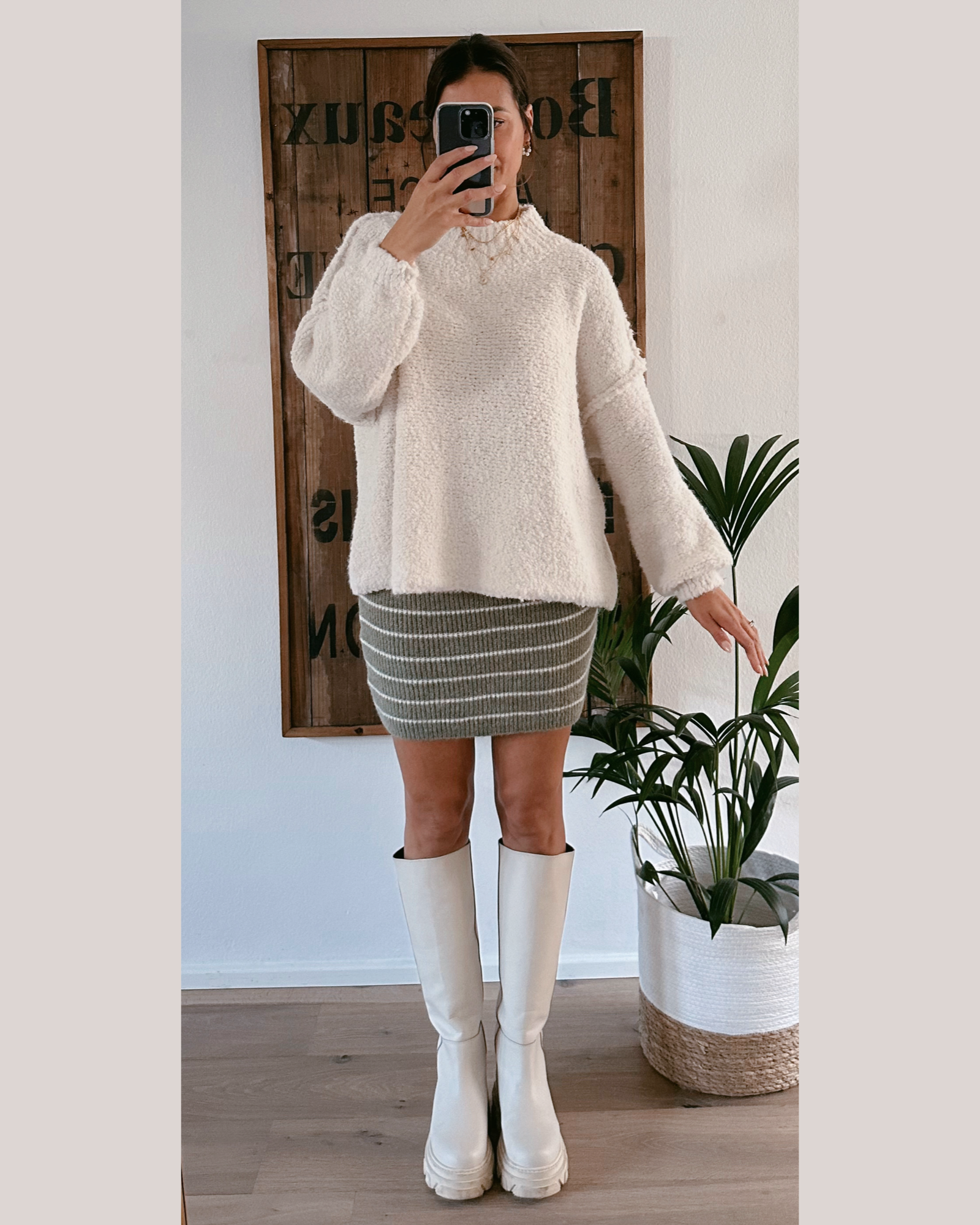 Alma Boucle Pullover