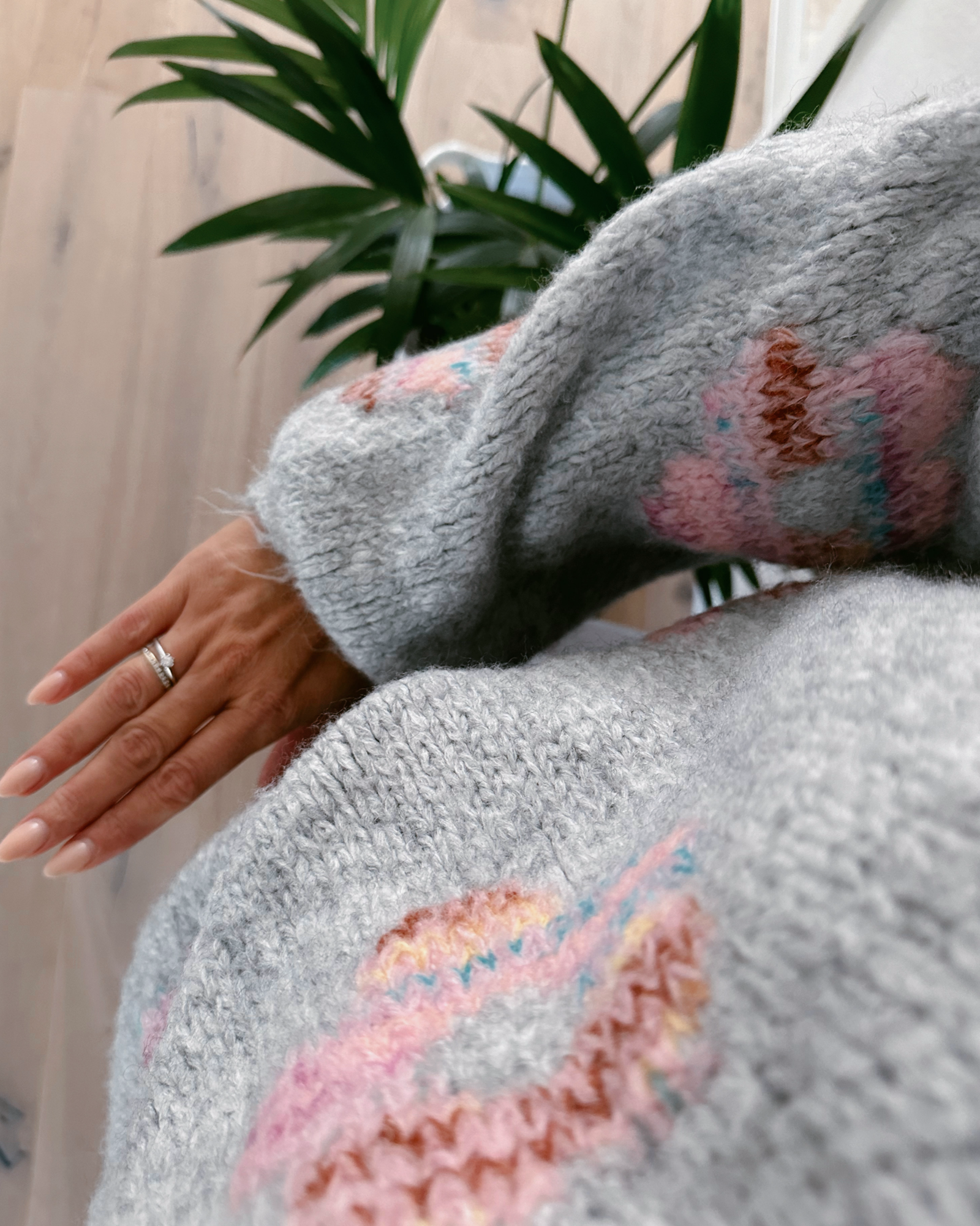 Flora Pullover Grau