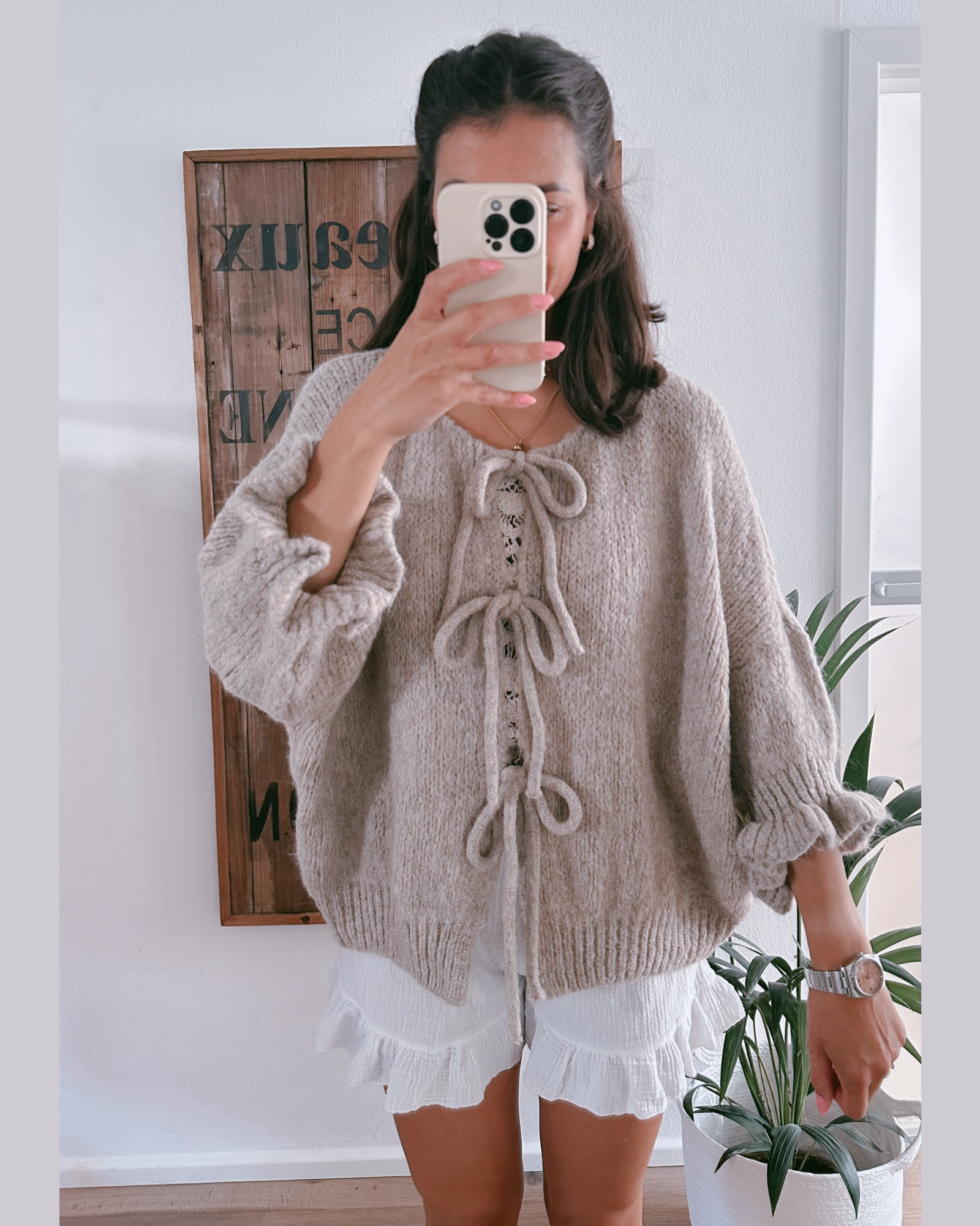 Linda Cardigan Taupe