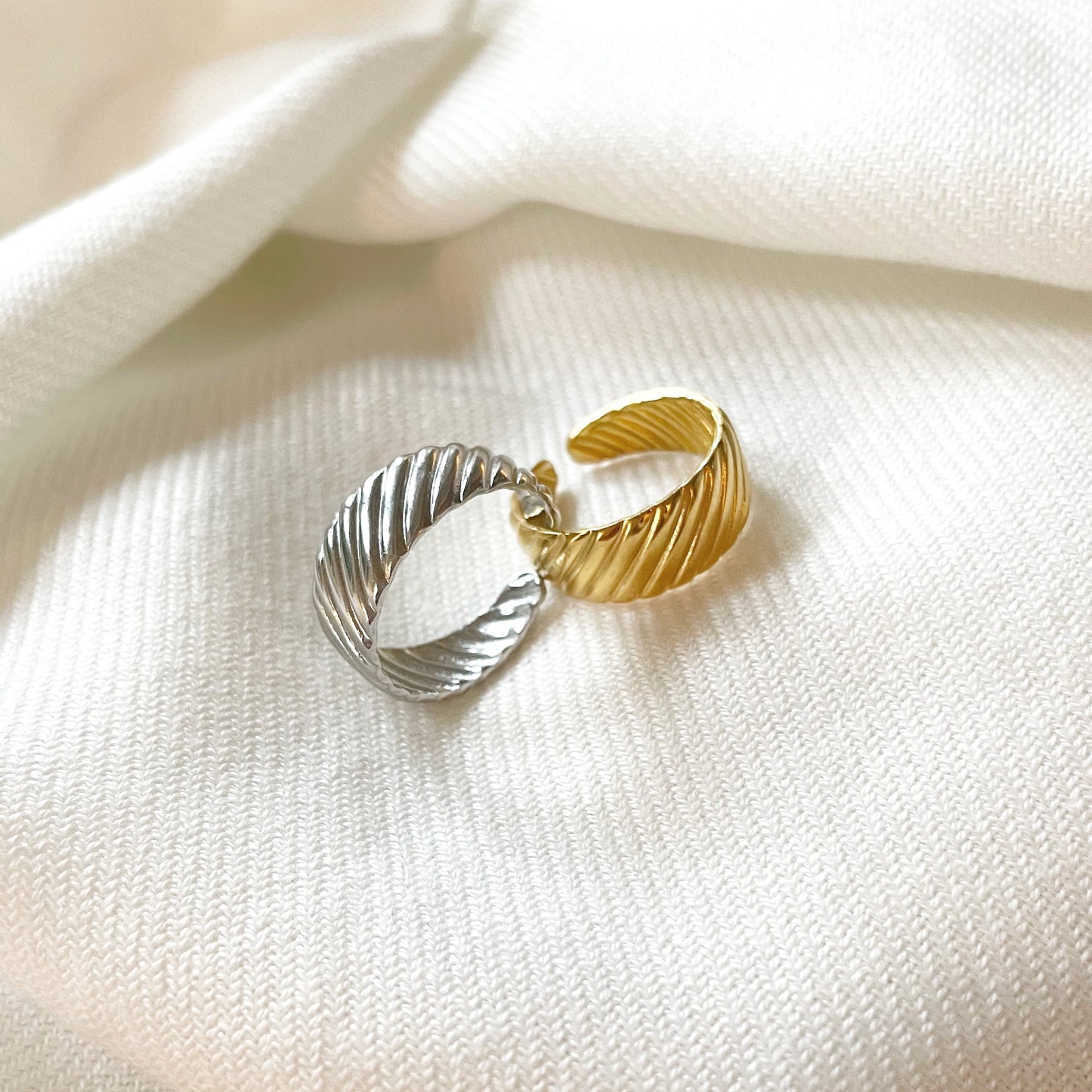 Love Pieces Stripe Ring gold und silber